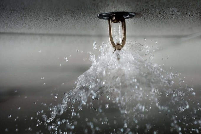 Sprinkler: a peça essencial no combate anti-incêndio